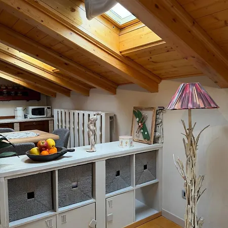 Urban Attic Apartamento