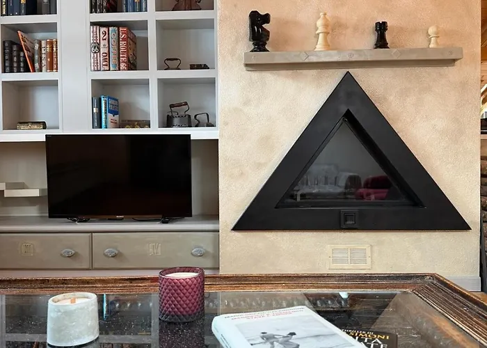 Urban Attic 아파트