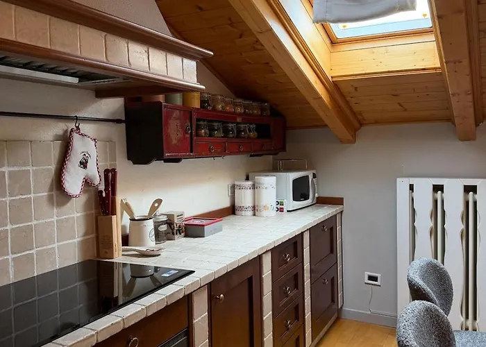 아파트 Urban Attic